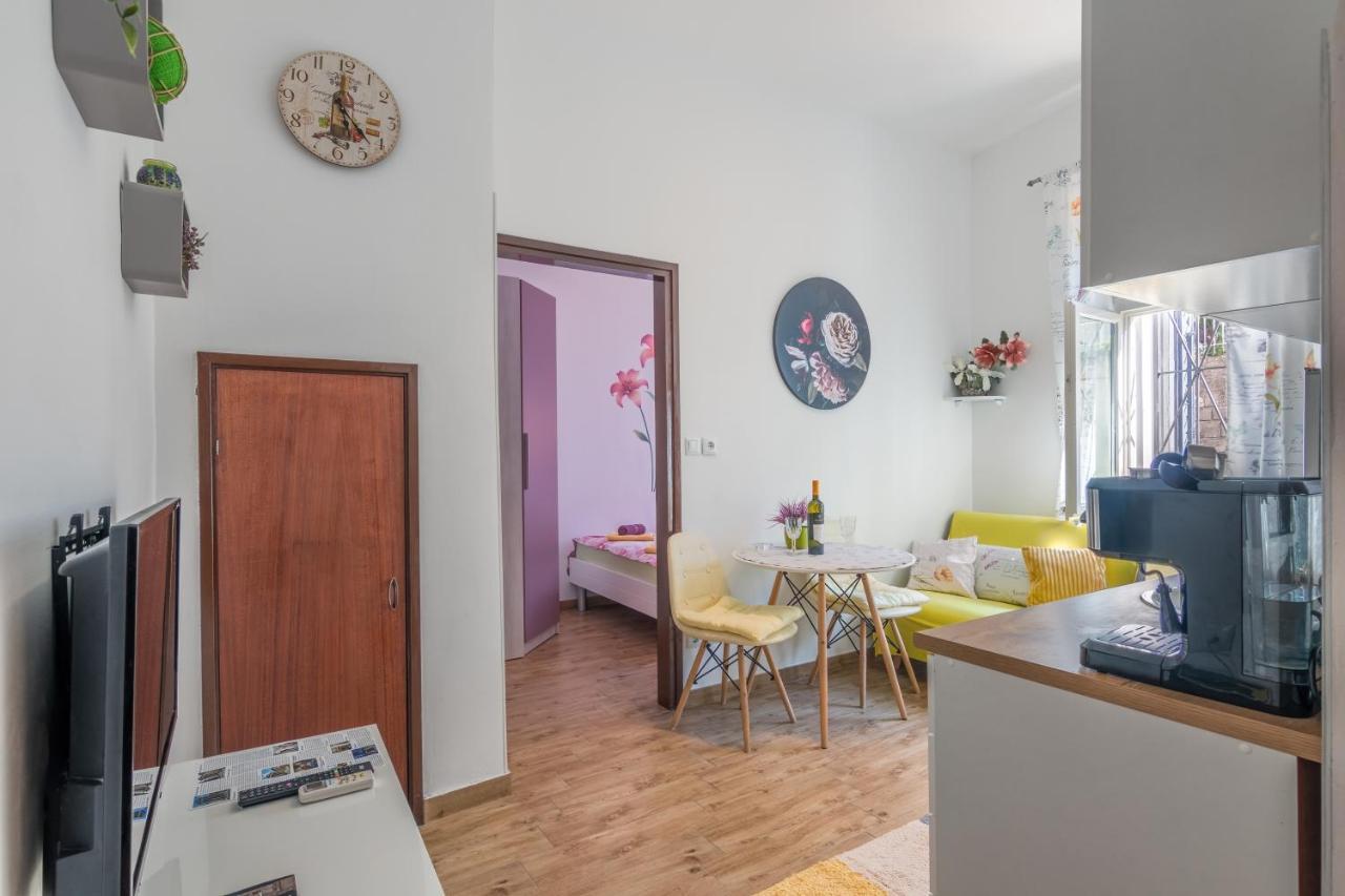Apartment Ljube Pula Eksteriør billede