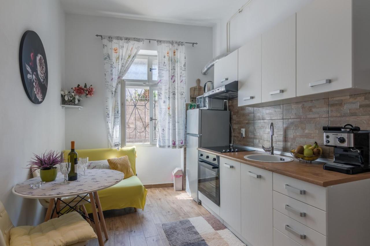 Apartment Ljube Pula Eksteriør billede