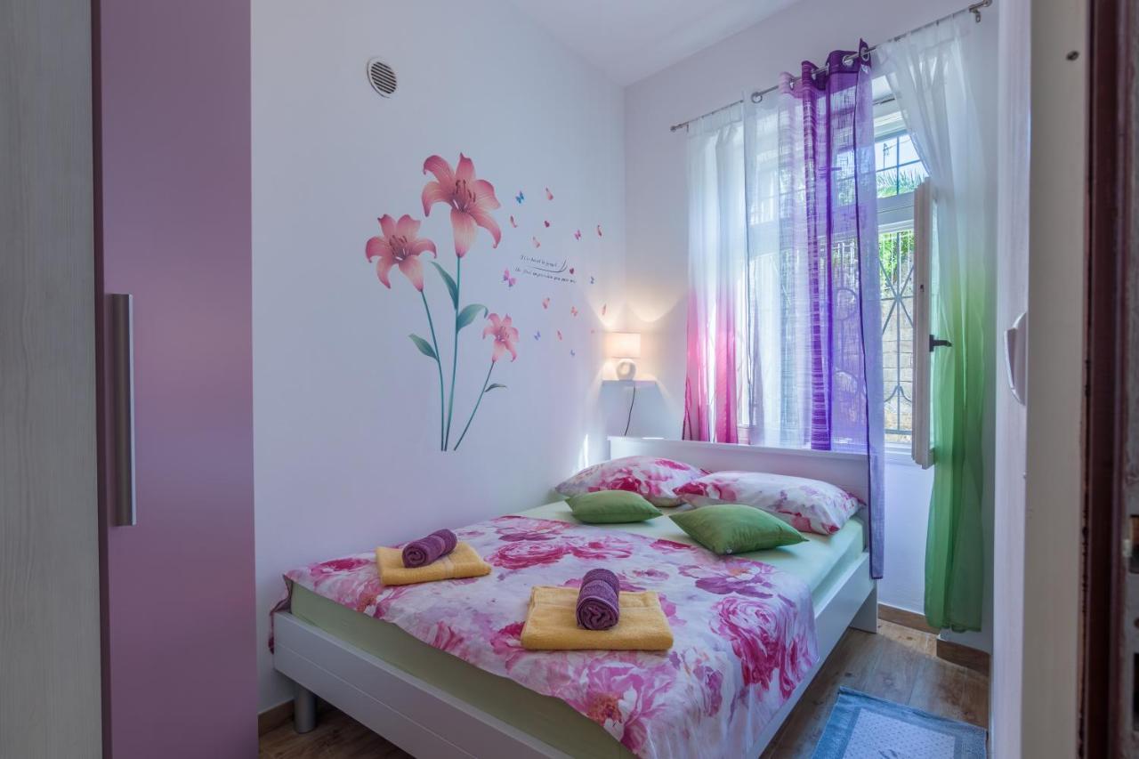 Apartment Ljube Pula Eksteriør billede