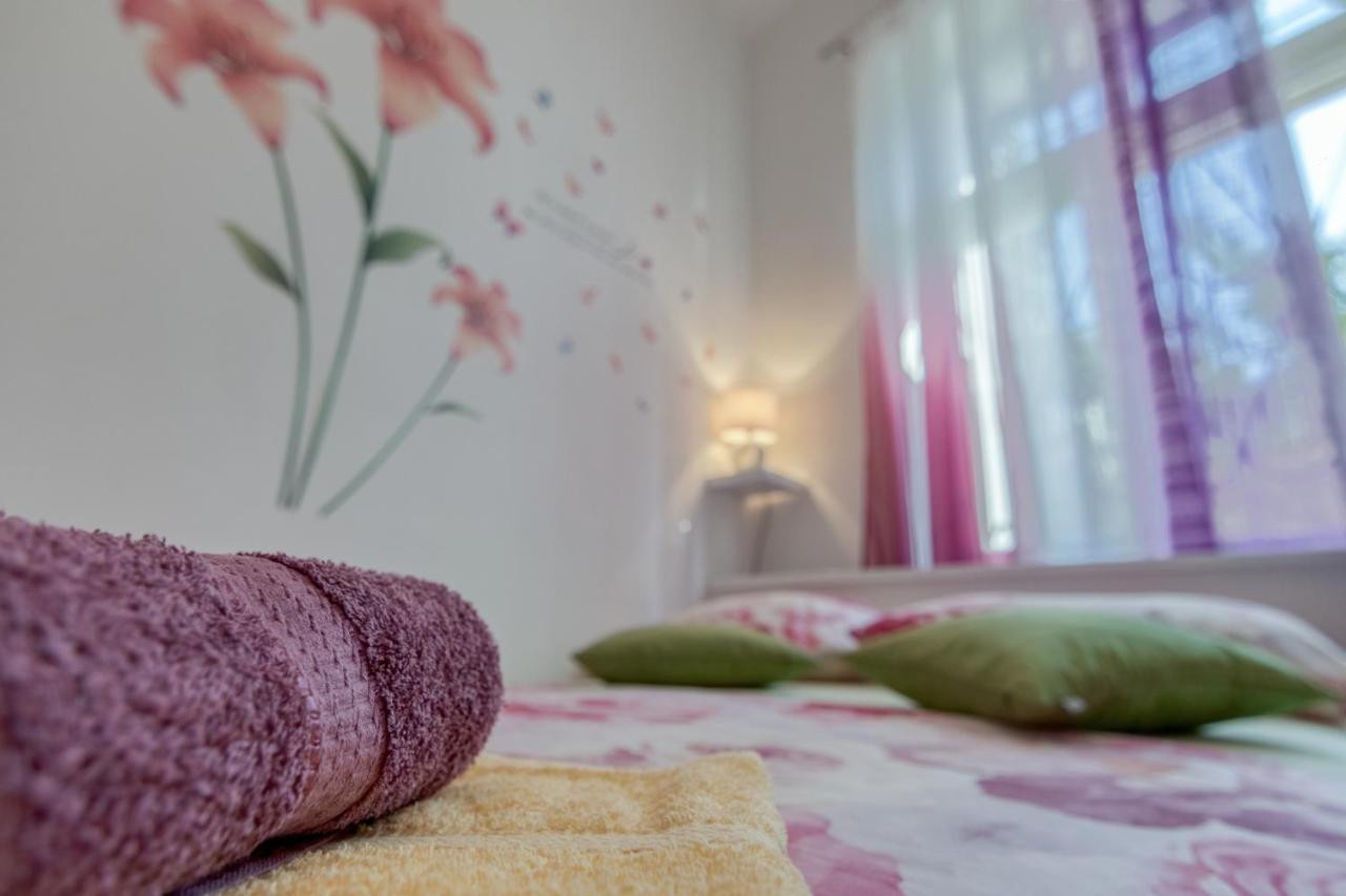 Apartment Ljube Pula Eksteriør billede