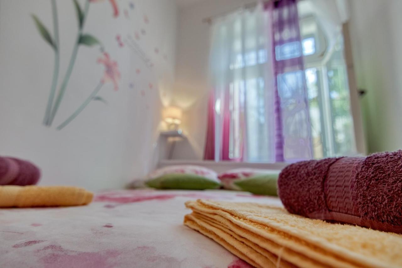 Apartment Ljube Pula Eksteriør billede