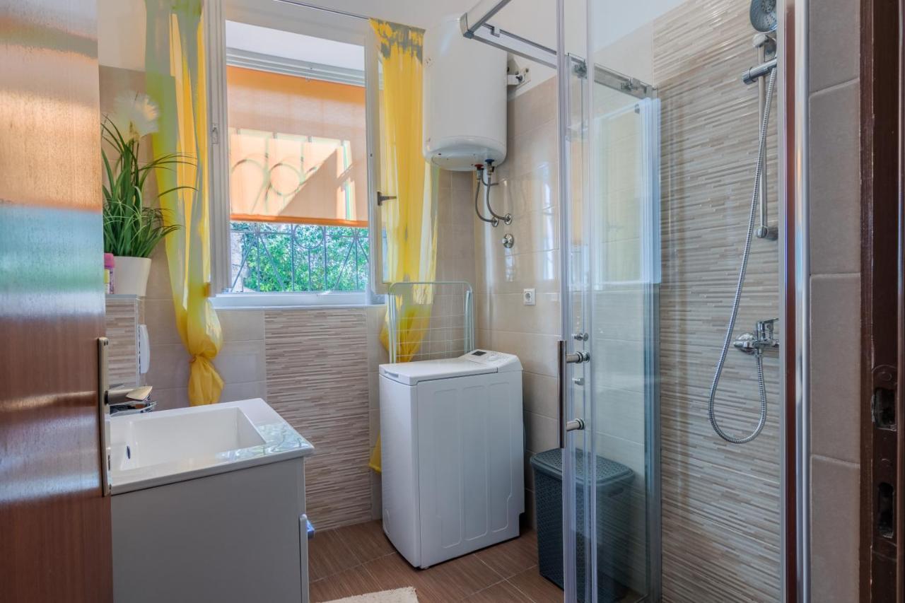 Apartment Ljube Pula Eksteriør billede